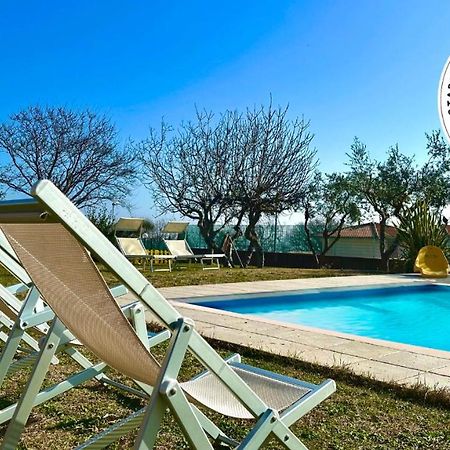 Viva3 - Numana, Ampio Trilocale In Villa Con Piscina מראה חיצוני תמונה